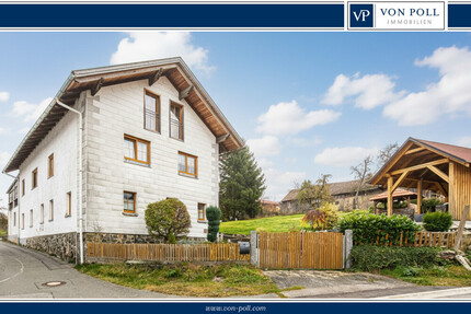 Charmantes Zweifamilienhaus mit loftartigem Dachausbau in ruhiger Lage - Neukirchen beim Heiligen Blut / Lamberg