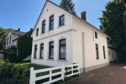 Haus zum Kaufen in Oldenburg 479.000,00 € 200 m²