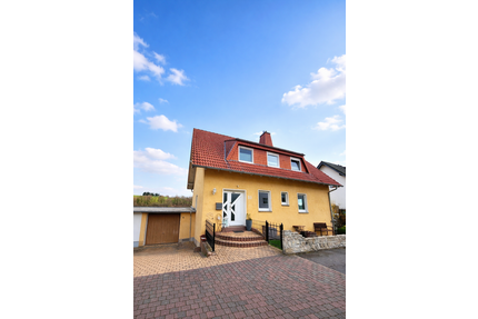 Haus zum Kaufen in Eiterfeld 339.000,00 € 220 m²