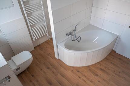 4 Raum Wohnung mit Fußbodenheizung und Balkonsolaranlage - Chemnitz Hilbersdorf