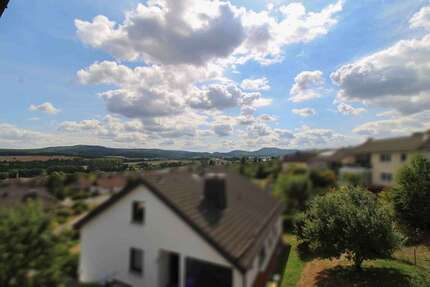 Haus zum Kaufen in Ahnatal 329.000,00 € 211 m²