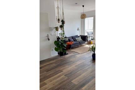 Untermiete ab 11.5. bis 19.7. - 1.030,00&nbsp;EUR Kaltmiete, ca.&nbsp; 50,00&nbsp;m&sup2; in Köln (PLZ: 51063) Mülheim