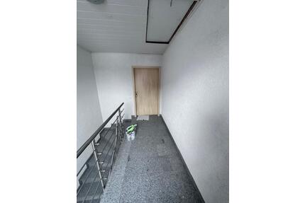 Wohnung Dachgeschoß ab sofort zu vermieten. - Hungen