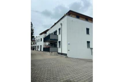 Sehr schöne große 2,5 Zimmerwohnung - Gars am Inn