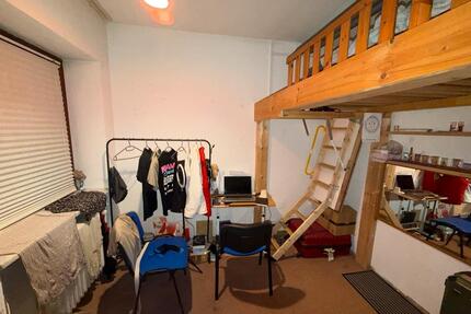 Wohnung für Untermieten - 280,00&nbsp;EUR Kaltmiete, ca.&nbsp; 11,00&nbsp;m&sup2; in Lübeck (PLZ: 23552) Innenstadt