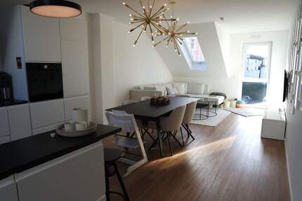 Seniorengerechte 3-Zimmer-Stadtwohnung mit gr. Dachterrasse und Balkon *** - Obertshausen