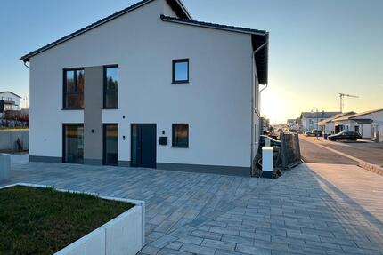 Erstbezug! Hochwertige Doppelhaushälfte mit Garten & Stellplatz - Simmern/Hunsrück