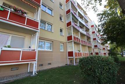 Wohnung zum Mieten in Halle (Saale) 309,00 € 51.42 m²