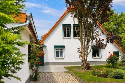 Haus zum Kaufen in Berlin 1.200.000,00 € 476.3 m²