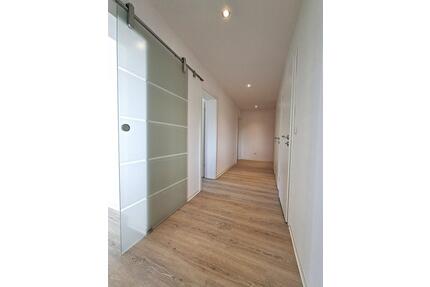 aufwendig sanierte 3 Zimmerwohnung, nahe Klinikum, Erstbezug, - Bayreuth Bernecker Straße / Insel / Riedelsberg