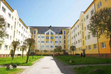 Wohnung zum Mieten in Plauen 218,30 € 48.51 m²