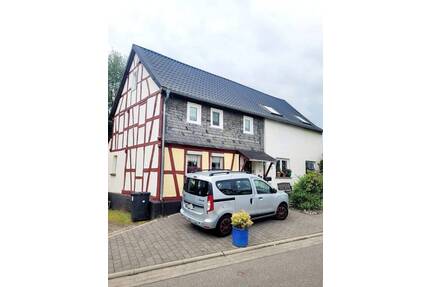 ***Einfamilienhaus in Gondershausen***Garten und Terrasse***Ausbaupotenzial***