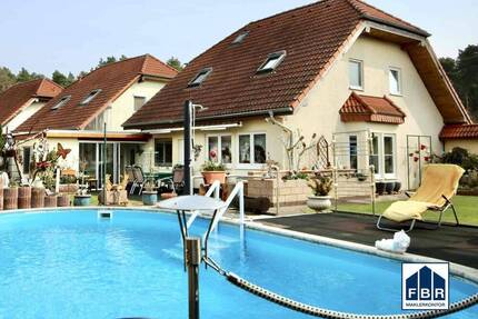 Familienparadies! Komfortables Eigenheim mit Gartenpool und weiteren Extras - Heidesee / Friedersdorf