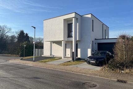 PROVISIONSFREI – Modernes Einfamilienhaus mit PV-Anlage & Sauna - Bexbach