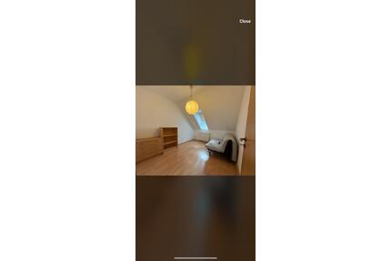 WGein Zimmer in Berlin - 650,00&nbsp;EUR Kaltmiete, ca.&nbsp; 70,00&nbsp;m&sup2; in Weimar (PLZ: 99425) Ehringsdorf