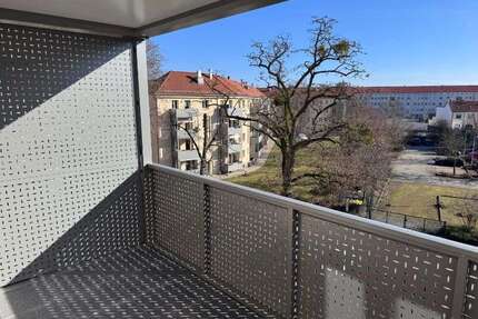 Wohnung zum Mieten in Dessau-Roßlau 558,00 € 73.16 m²