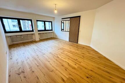 Erstbezug nach Renovierung - 2Z mit Stellplatz in Raderthal - Köln Lindenthal