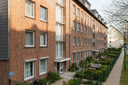 Erdgeschosswohnung mit Loggia und Potenzial zur Gartennutzung - Neuss Barbaraviertel