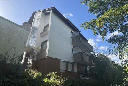 Tolles Dreifamilienhaus in Wangen mit doppelter Garage und attraktivem Vermietungspotential - Stuttgart