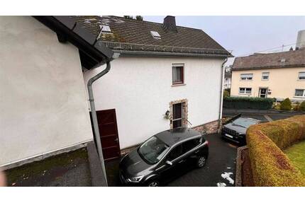 Hier stimmt der Preis: Großzügiges Wohnhaus mit Ausbaureserven und Garten für die Familie! - Hillscheid