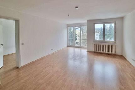 Sonnige 2-Zimmerwohnung mit Balkon und Wannenbad - Bernau bei Berlin