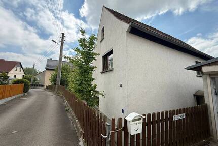 Charmantes Einfamilienhaus in ruhiger Gegend - Gera Söllmnitz