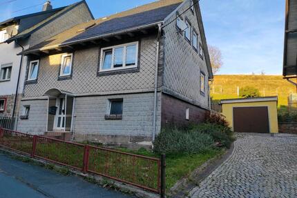 Doppelhaushälfte + Garage + kleiner Werkstattschuppen in Heubach - Masserberg