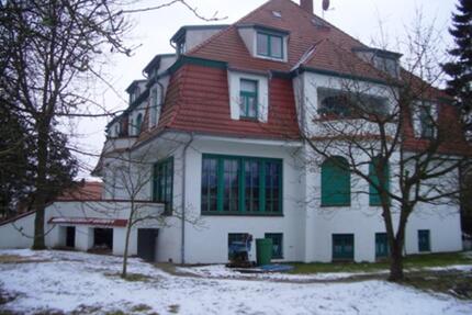 Lübz, kleine günstige Dreiraumwohnung Dachgeschoß