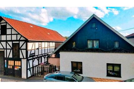 Haus und Scheune in Südthüringen (Marisfeld) - Rohr