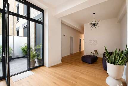 Wohnung zum Mieten in Frankfurt am Main 2.500,00 € 184 m²