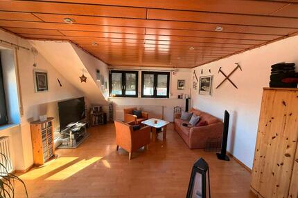 Dachgeschosswohnung zu vermieten - Dannstadt-Schauernheim
