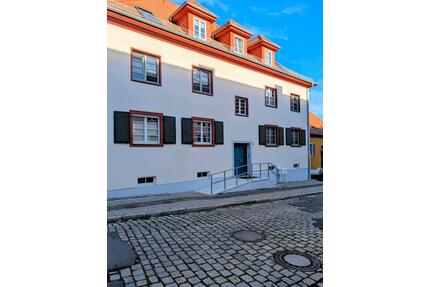 Moderne 3-Zimmer-Dachgeschosswohnung mit Balkon - Jacobsdorf