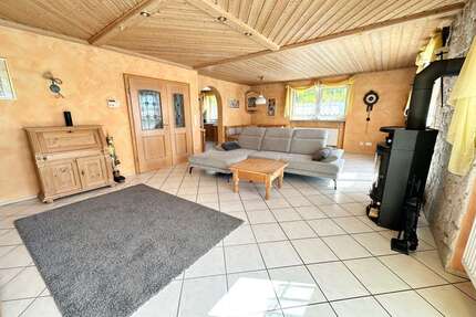 Haus zum Kaufen in Wenzenbach 499.000,00 € 124.8 m²
