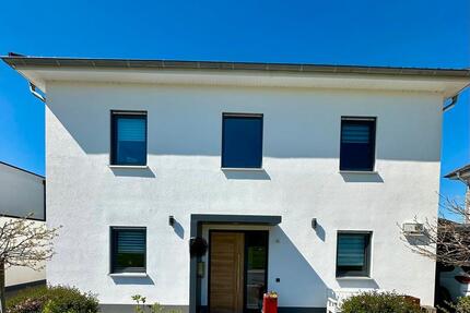 Modernes Einfamilienhaus (BJ 2020) von privat zu verkaufen - Lippstadt Garfeln