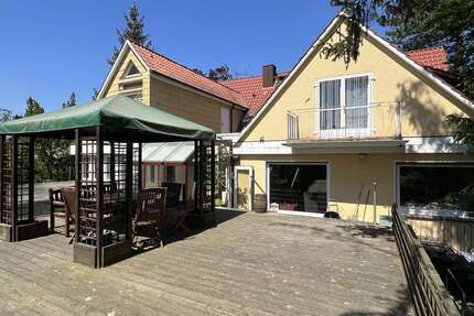 Haus zum Kaufen in Hannover Isernhagen-Süd 850.000,00 € 370 m² - Hannover / Isernhagen-Süd