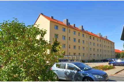 Wohnung zum Mieten in Halle 411,40 € 57.45 m²