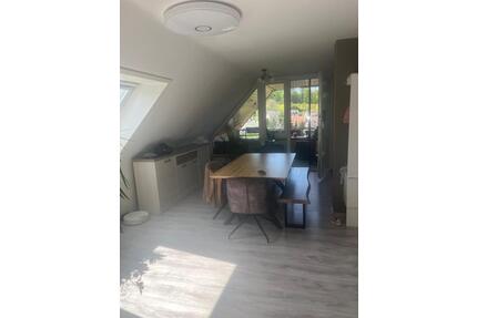 Große helle 4,5 Zimmer Dachgeschosswohnung in Arnbach Neuenbürg - Pforzheim