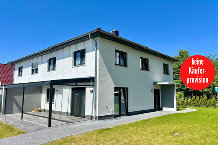 HORN IMMOBILIEN++ Neubrandenburg, große und neuwertige Doppelhaushälfte mit Kamin, EBK, E-Ladestation
