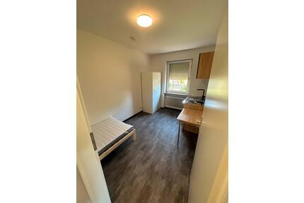 WG Zimmer Kleine Wohnung Micro Apartment - München Messestadt Riem