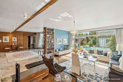 Haus zum Kaufen in Neuss - Stadionviertel 1.500.000,00 € 285 m²