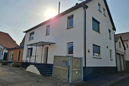 Mietwohnung Sömmersdorf - 750,00&nbsp;EUR Kaltmiete, ca.&nbsp; 125,00&nbsp;m&sup2; in Euerbach (PLZ: 97502)