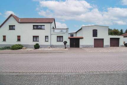 VB Einfamilienhaus mit ELW und Photovoltaik, sowie eigene Oase im Garten - Könnern Trebitz