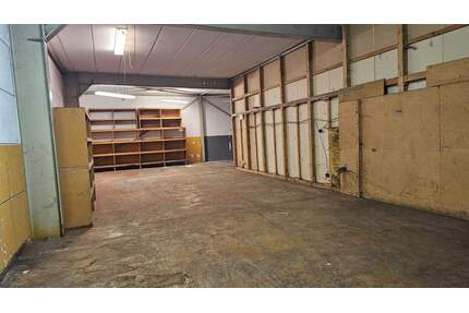 Große Lagerhalle mit Büro in ruhiger Lage ! - Siebeldingen