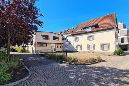 Vielseitige Gewerbeimmobilie mit 450m² Fläche in attraktiver Innenstadtlage von 77815 Bühl - MIETE