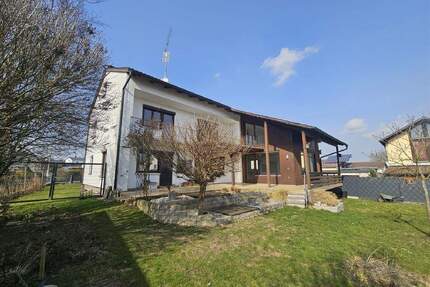 Ein Zuhause voller Möglichkeiten, 1-2 Familienhaus auf Erbpachtgrund, Gemeinde Aham - Aham-Loizenkirchen