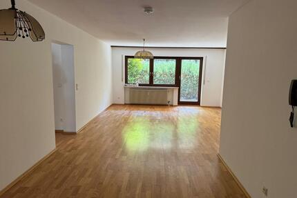 Gepflegte 3,5-Zi-Erdgeschosswohnung mit Terrasse + TG-Stellplatz - Ulm Donautal
