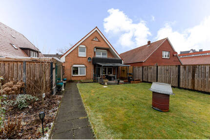 Gepflegtes Zweifamilienhaus in zentraler Lage von Veldhausen