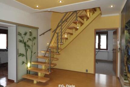 Großzügige 6-Zimmerwohnung im ruhigen 2-FH--saniert 2020 - Müllrose