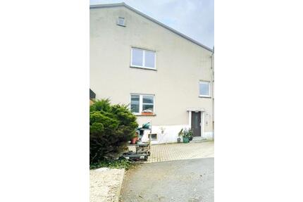 Lichtdurchflutete 3-Raum-Wohnung mit Panorama-Ausblick - Meerane