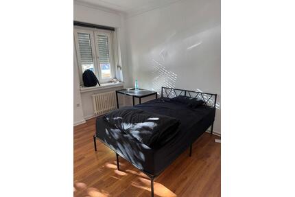 4-zimmer wohnung - 600,00&nbsp;EUR Kaltmiete, ca.&nbsp; 20,00&nbsp;m&sup2; in Berlin (PLZ: 14052) Charlottenburg-Wilmersdorf